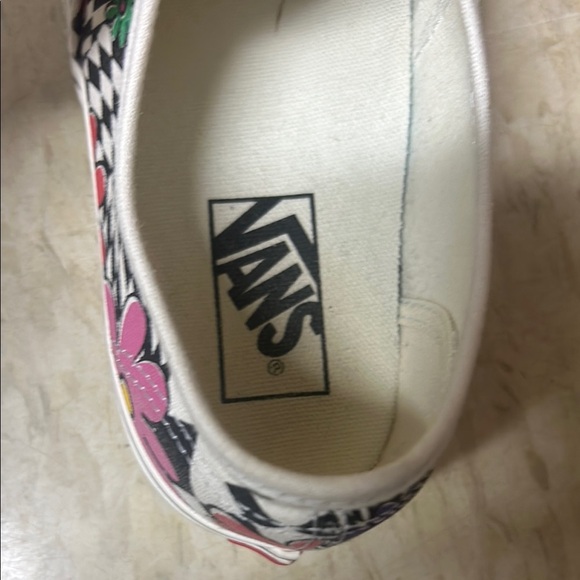 Vans size 8 Women's Floral Canvas Sneakers Multicolor LIKE NEW AMAZING CONDITION - Picture 12 of 13